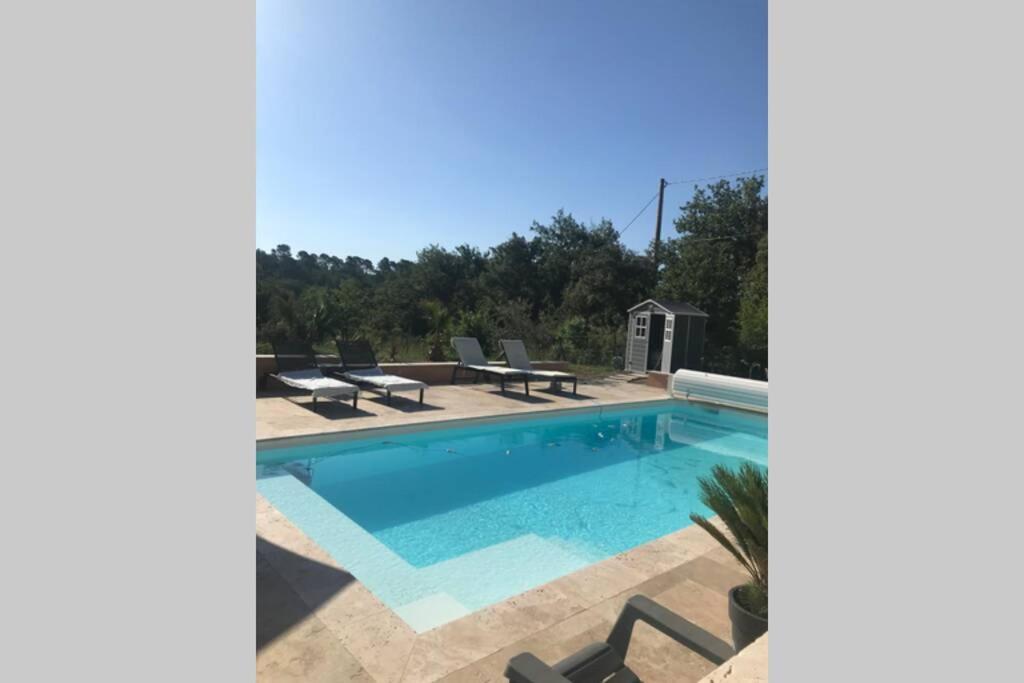Logement Attenant A Une Villa T2 Avec Terrasse . Besse-sur-Issole Exterior foto